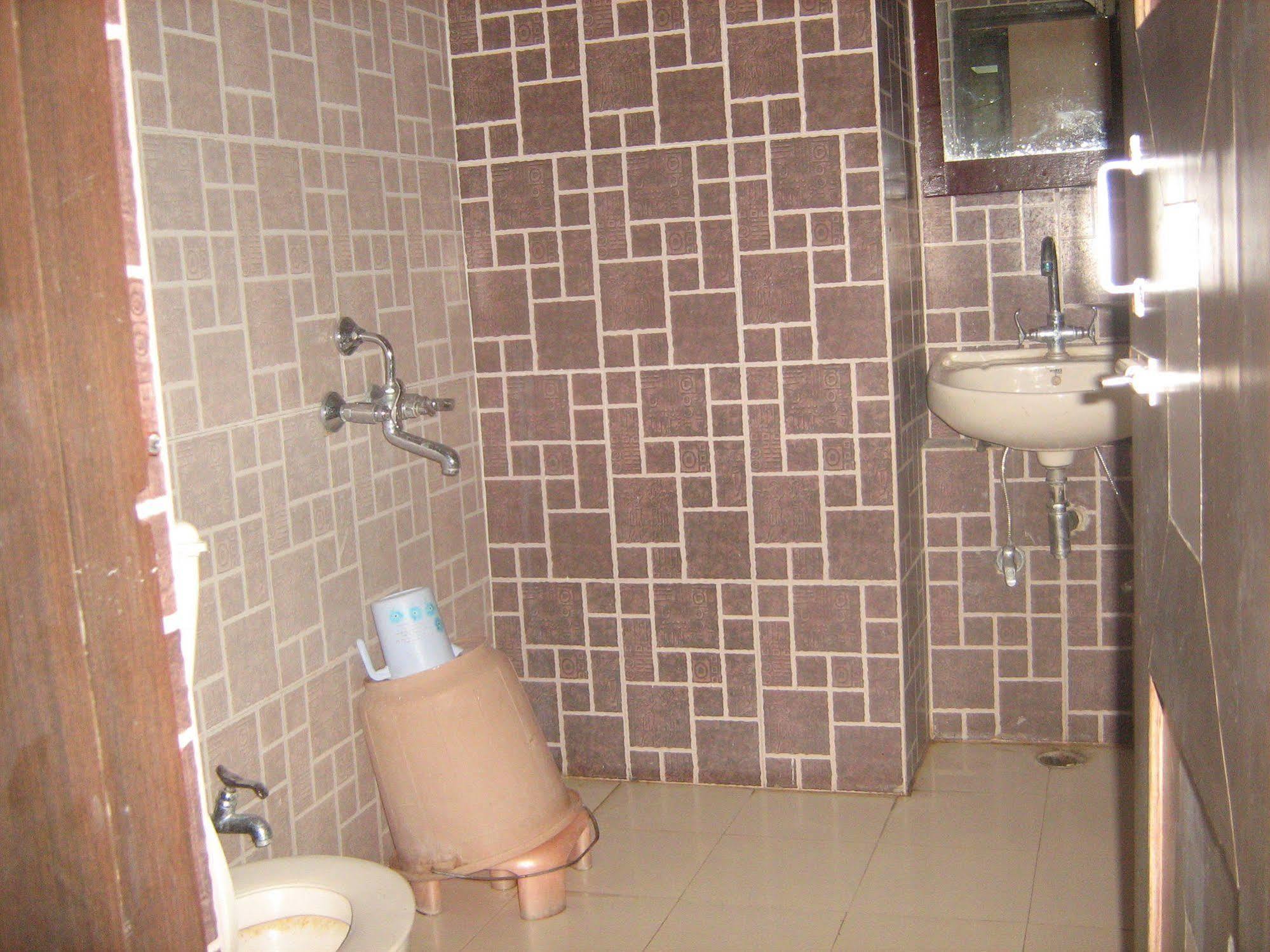 Hotel Gyan Haridwar Ngoại thất bức ảnh